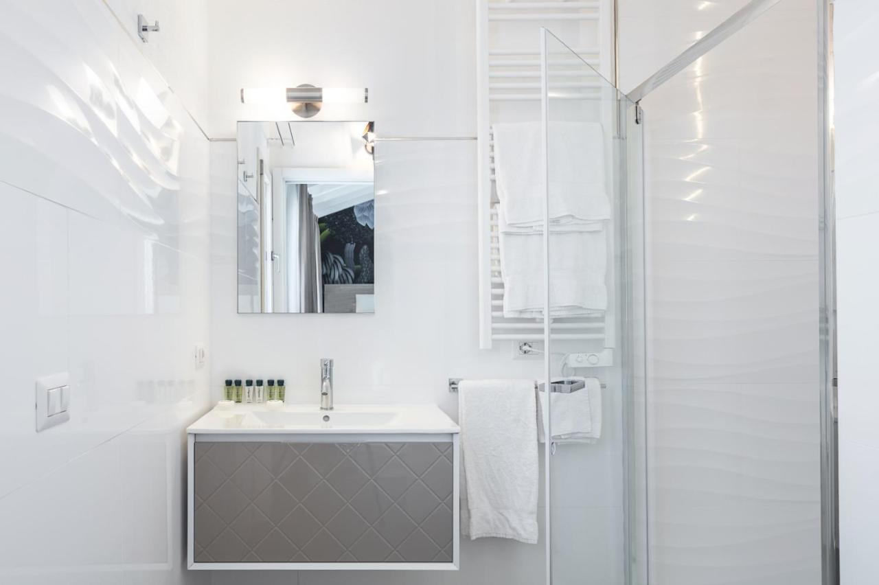Lungomare Rooms Όλμπια Εξωτερικό φωτογραφία