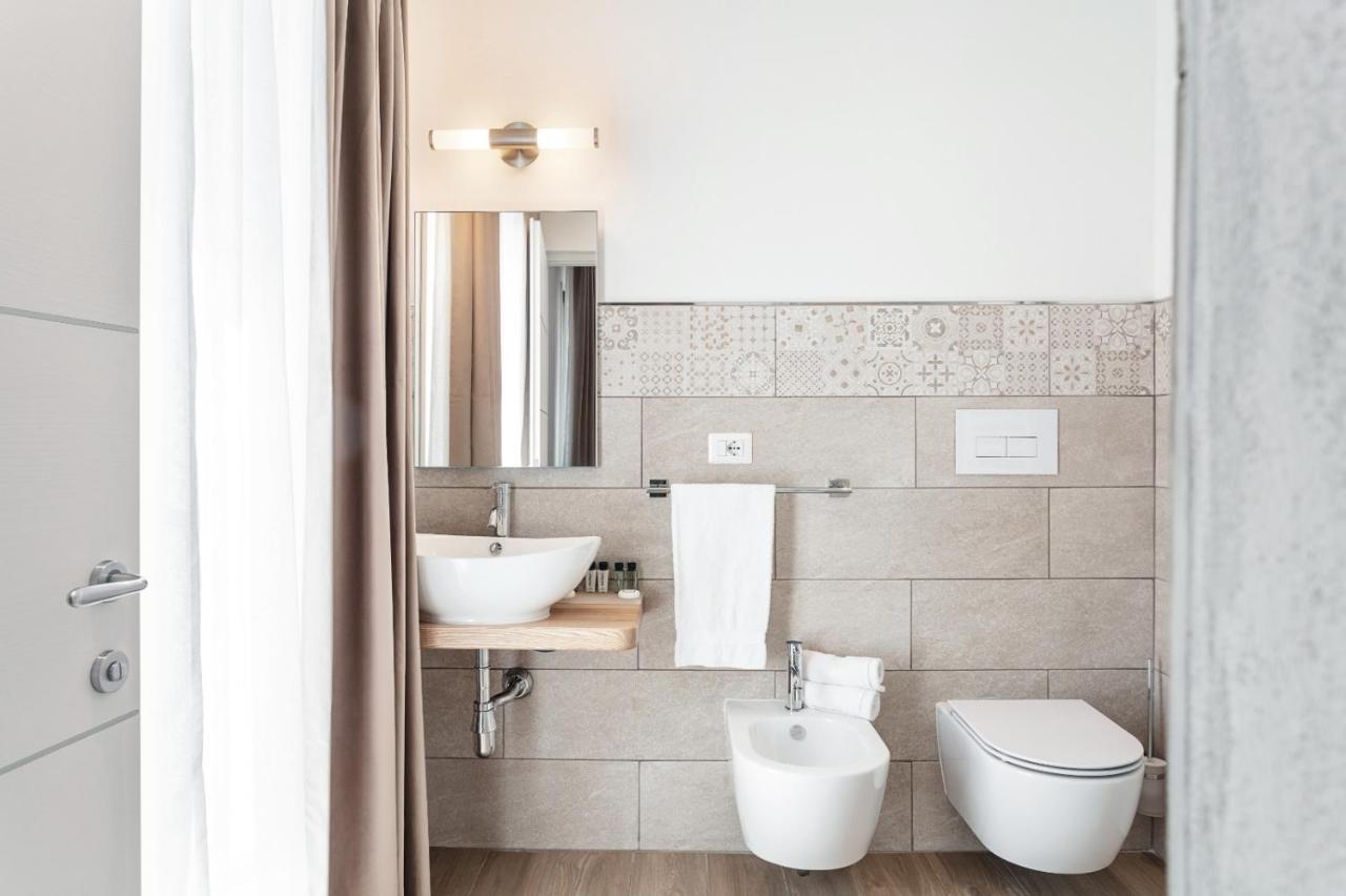 Lungomare Rooms Όλμπια Εξωτερικό φωτογραφία