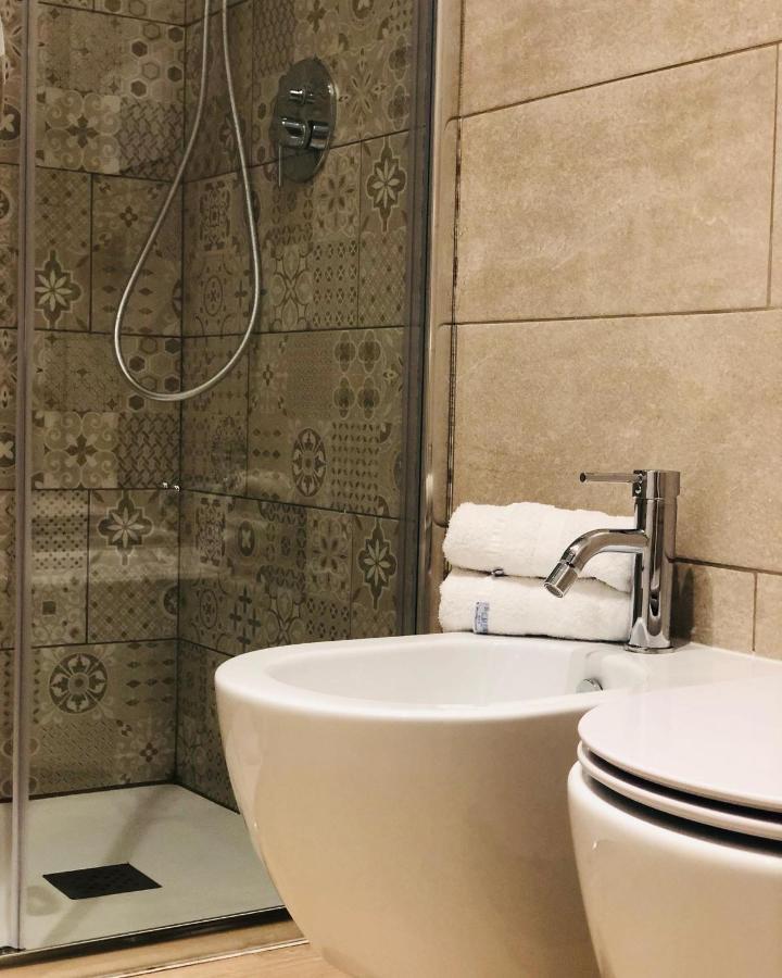 Lungomare Rooms Όλμπια Εξωτερικό φωτογραφία